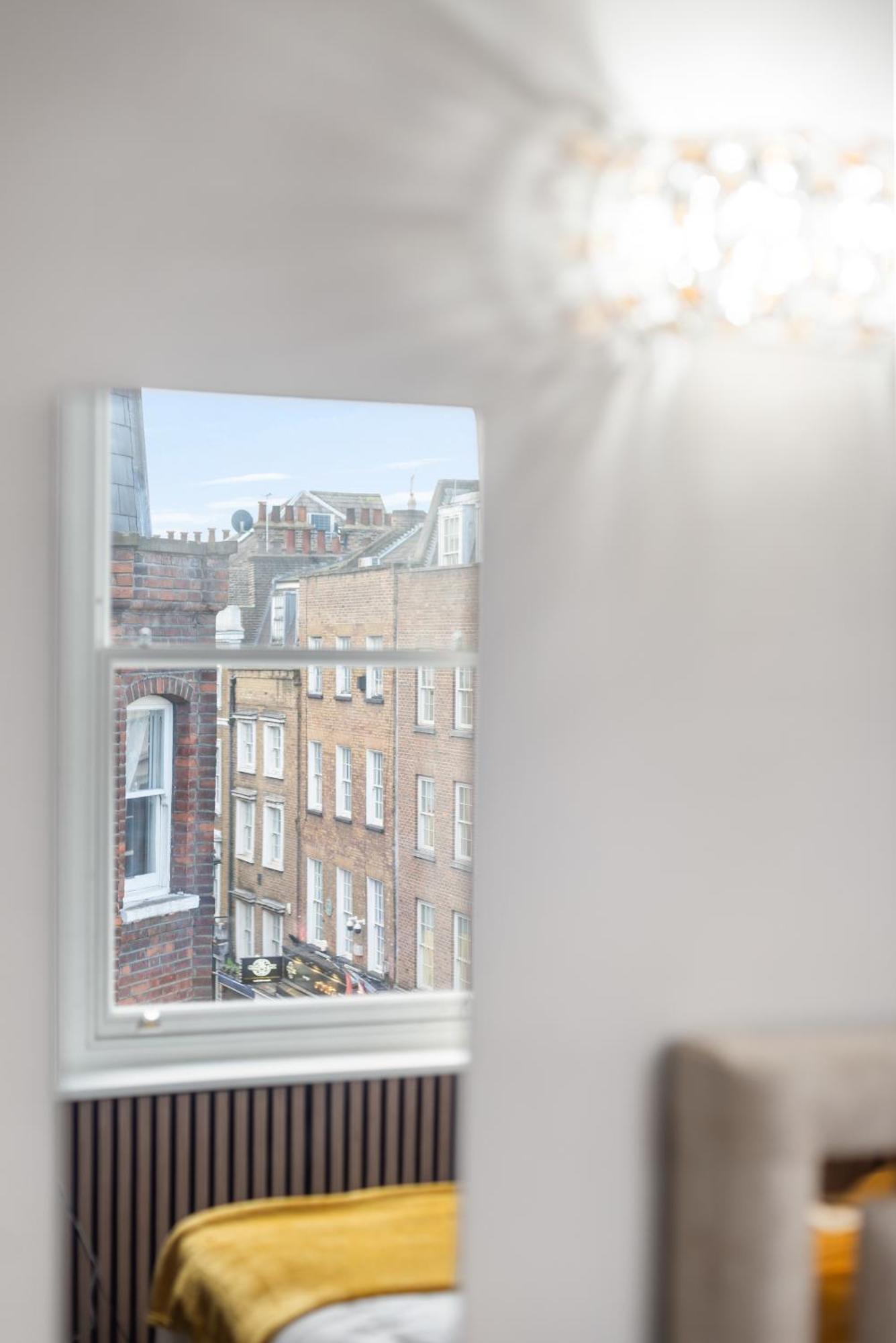 Chic Soho Stylish In The Heart Of London! 4 Londra