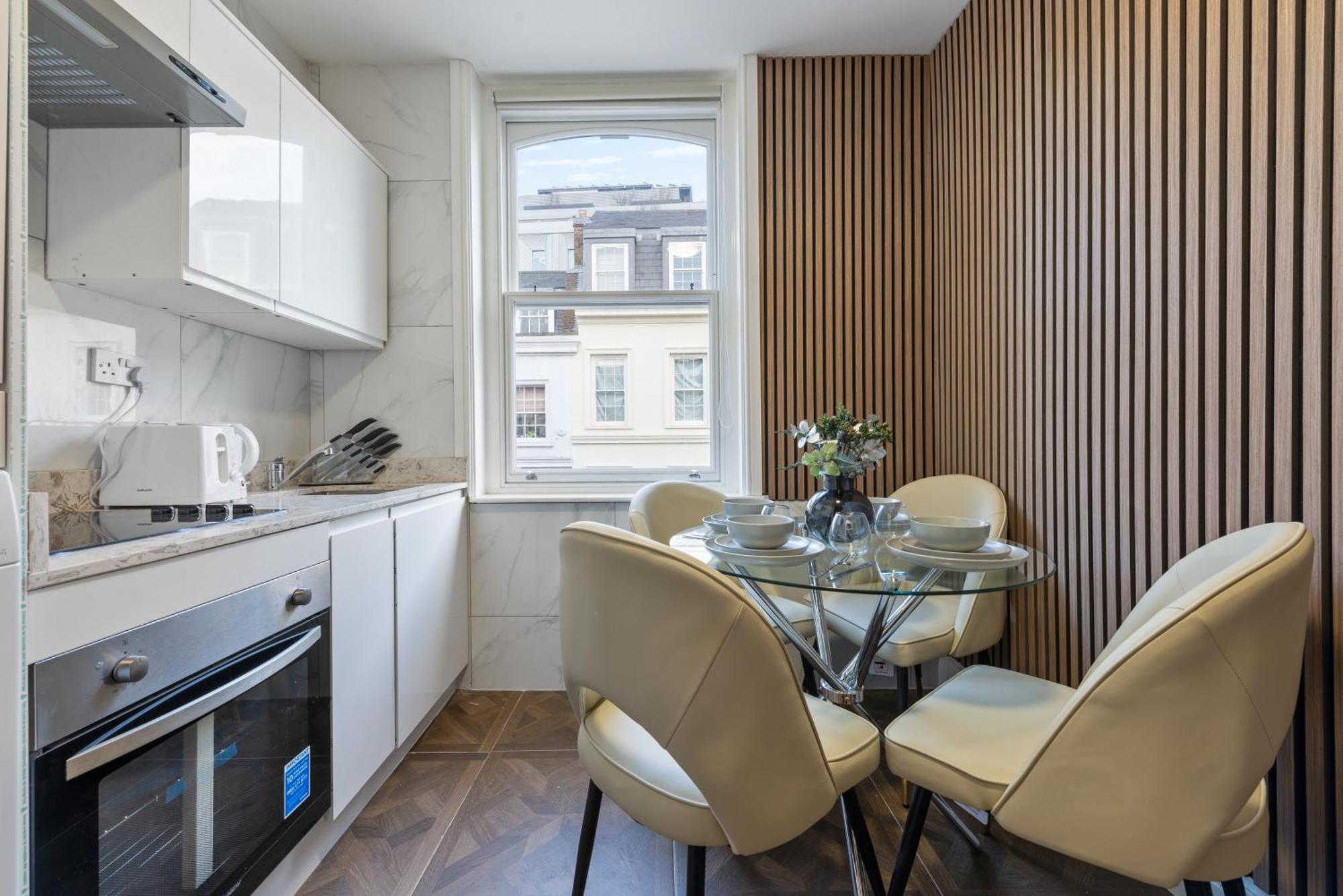 Apartament Chic Soho Stylish In The Heart Of London! 4 *